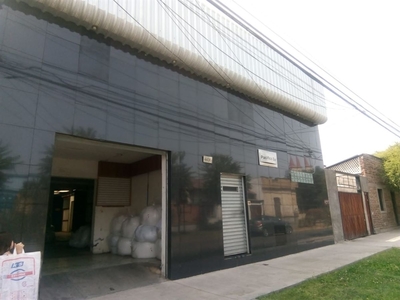 Propiedad industrial en Venta en San Miguel 3 baños / LPM Gestión - Las Condes