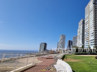 Penthouse con espectacular vista al mar