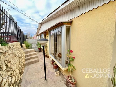 Ceballos & Jopia, Casa sólida 1 piso Limache