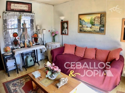 Ceballos & Jopia, VT967 Casa sólida 1 piso/ Villa Alemana
