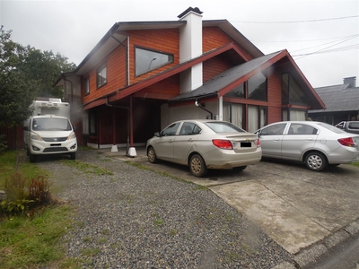 Casa en Venta en Valdivia 8 dormitorios 6 baños / Corredores Premium Chile SpA