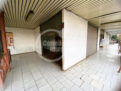 Local o Casa comercial en Arriendo en Macul 1 baño / Schumacher Propiedades