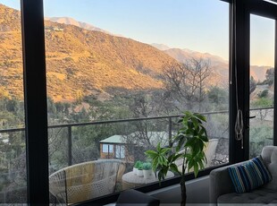 Casa con Impactante vista a la Cordillera