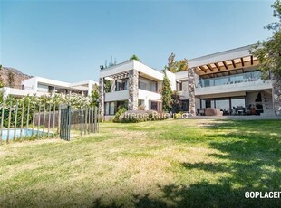 Casa en Venta en GOLF DE MANQUEHUE