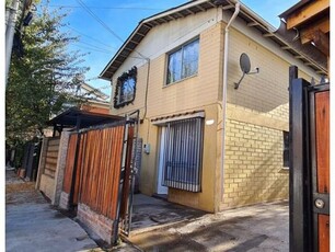 Se vende casa 2D+1B+ 2 Estac. cercana a Villaseca, Buin