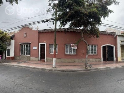 Casa calle Brasil entre Balmaceda y Los Carrera La