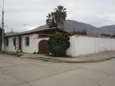 Casa en Venta en Nogales 5 dormitorios 3 baños / Corretajes Prosal