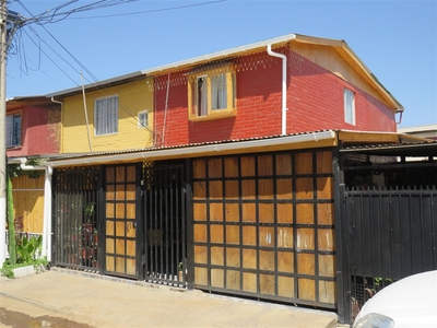 Casa en Venta en Puente Alto 4 dormitorios 2 baños / Corretajes Prosal