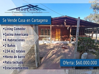 Casa en Venta en Cartagena 4 dormitorios 2 baños / Gestión y Propiedad