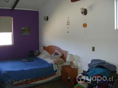 Casa 3 dorm., 2 baños, terreno de 690mts2 C-2228