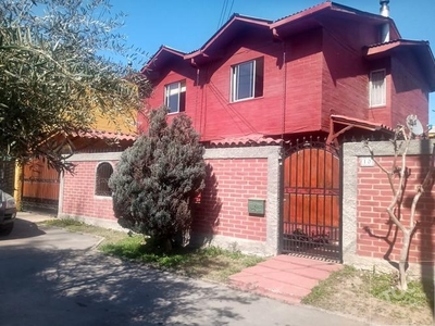 Vendo Casa Solida dos Pisos, ubicada en Avenida el Abra, Requinoa