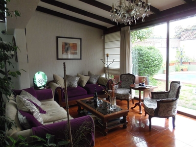 Casa en Venta en La Reina 4 dormitorios 3 baños / Corredores Premium Chile SpA