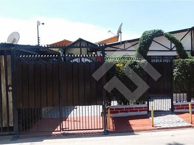 Venta Casa Maipú cuatro poniente/ av. portales