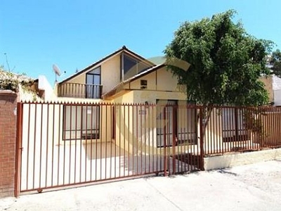 Casa en Venta Sector Capilla Candelaria.