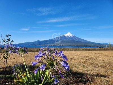 Imponente vista volcán Osorno | Frente Lago