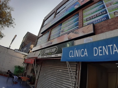 Local o Casa comercial en Venta en Santiago 7 baños / LPM Gestión - Las Condes