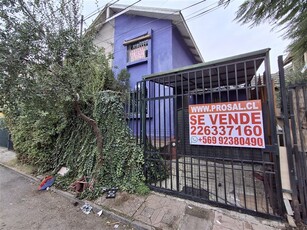 Casa en Venta en Peñalolén 3 dormitorios 1 baño / Corretajes Prosal