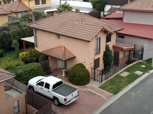 Casa en Venta en Valparaíso 4 dormitorios 3 baños / Gestión y Propiedad