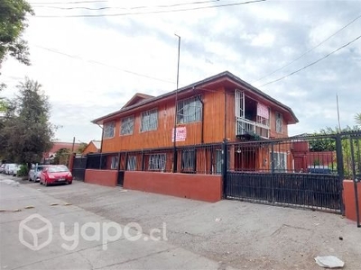 En Venta Casa esquina con 2 Piso en Huamachuco 1 R