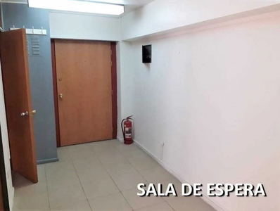 Oficina en Venta en Las Condes 2 dormitorios 2 baños / Corredores Premium Chile SpA