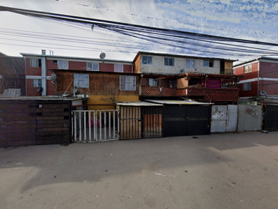 Departamento en venta Avenida Santa Rosa 0676, La Pintana, Cordillera, Región Metropolitana De Santiago, 8150000, Chl
