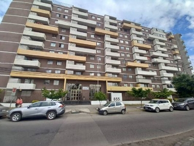 Se vende excelente departamento con orientación oriente en primer piso de edificio Don Jorge