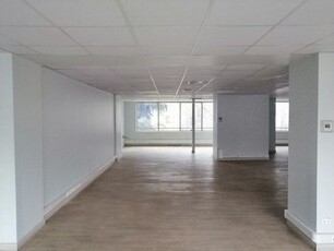 ARRIENDO Oficina Habilitada con Privados de 255,36 m2 - Metro Pedro de Valdivia