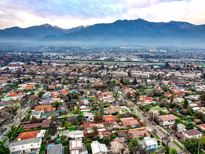 Magnífico terreno, uso habitacional. La Reina Alta.