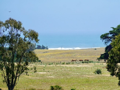 Pichilemu, Terreno con vista al Mar