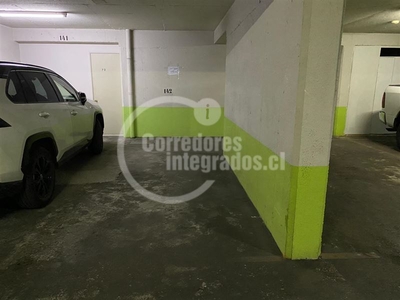 Estacionamiento en Venta Escuela Militar, Las Condes