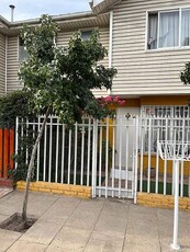 Casa en Arriendo en Maipú 3 dormitorios 3 baños / Gestión y Propiedad