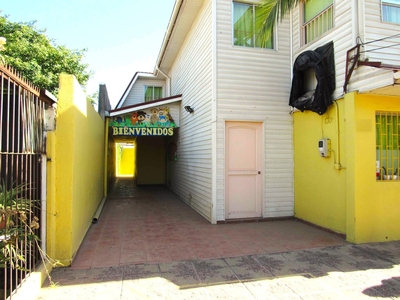 Local o Casa comercial en Venta en Quilicura 5 baños / Bvalue Corredores de Propiedades